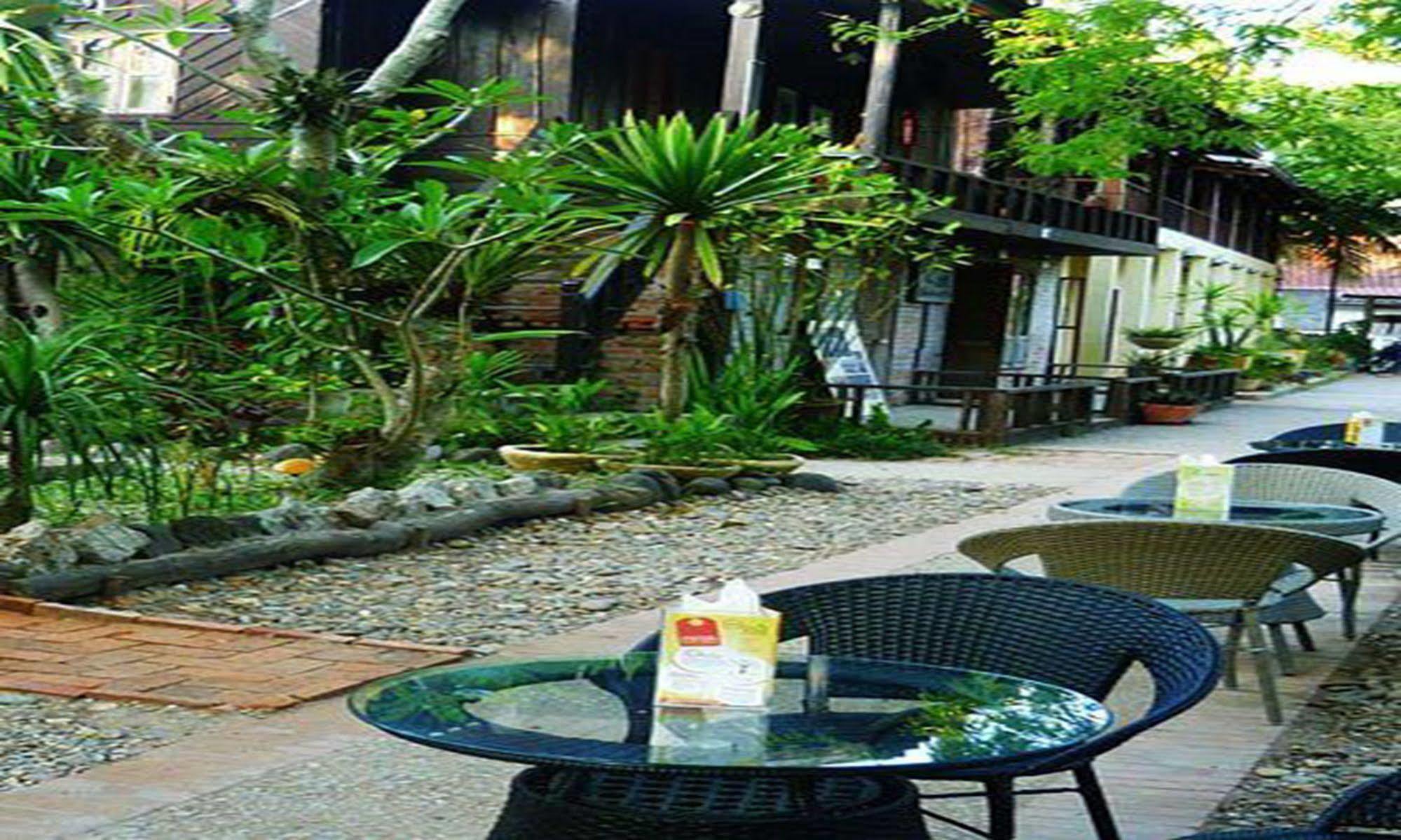 Luang Prabang Oasis Hotel Εξωτερικό φωτογραφία